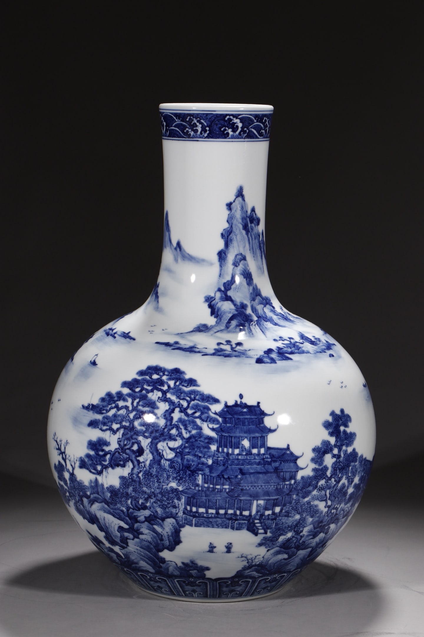 An Exquisite Blue and White Landscape and Figure Pattern Seawater Pattern Vase: An Exquisite Blue and White Landscape and Figure Pattern Seawater Pattern Vase Qing Dynasty, China Yongzheng Six-character Mark Size:47cm (The Dimensions Of All Batches Are Manually Measured.If You