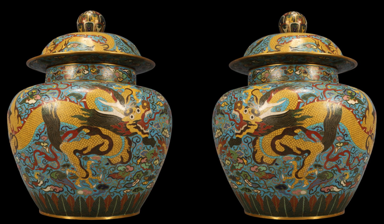 An Exquisite Cloisonne Dragon Pattern Jar: An Exquisite Cloisonne Dragon Pattern Jar Ming Dynasty, China Xuande Six-character Mark Size:36cmx50cm Weight:8600g (The Dimensions Of All Batches Are Manually Measured.If You Need More Detailed