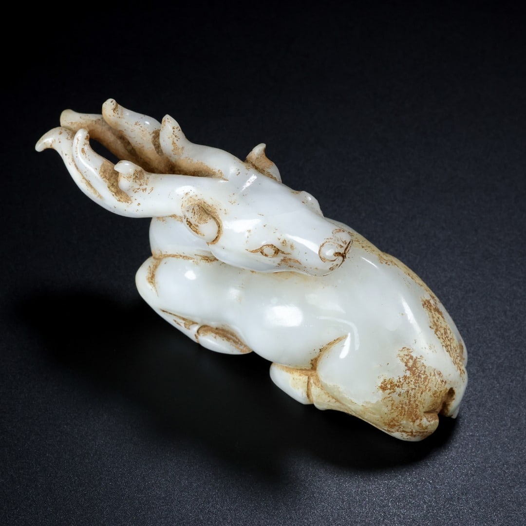 An Exquisite White Jade Deer Ornament - 9