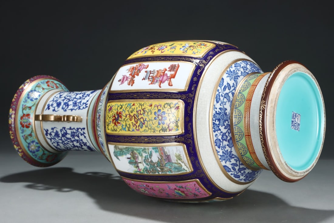 An Exquisite Enamel Lotus Pattern Animal Pattern Landscape Pattern Double-Ears Vase - 8