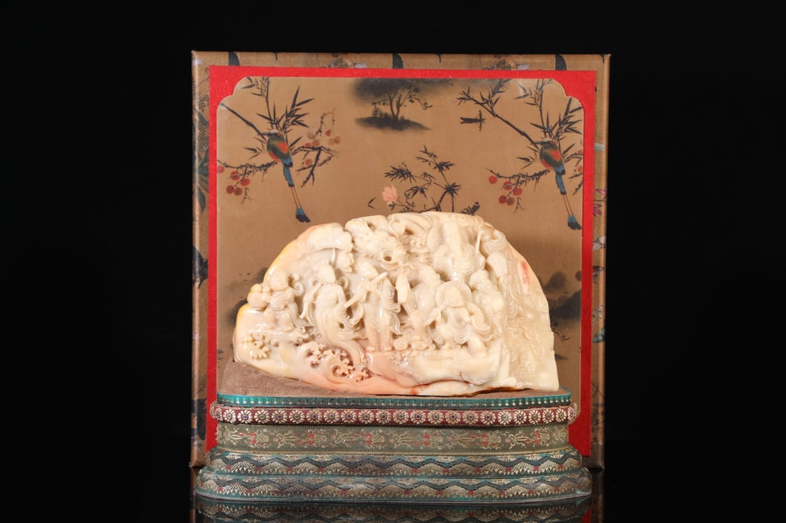 An Exquisite Shoushan Stone Character and Story Pattern Rockery Ornament: An Exquisite Shoushan Stone Character and Story Pattern Rockery Ornament Qing Dynasty, China Size:17cmx32cm Weight:8.3kg (The Dimensions Of All Batches Are Manually Measured.If You Need More