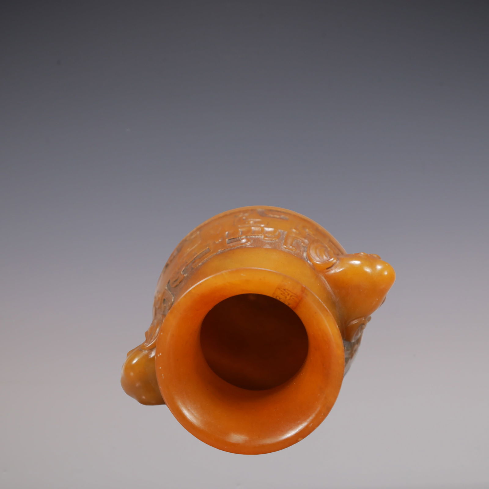 A Exquisite Shoushan Stone Beast-Face Pattern Elephant-Ears Vase - 7