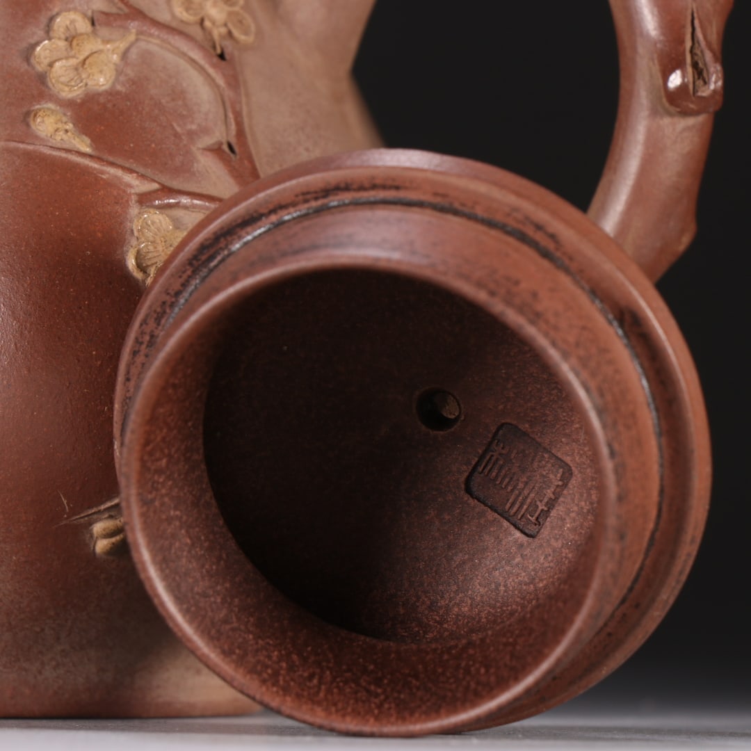 An Exquisite Purple Sands Flower Pattern Teapot - 3