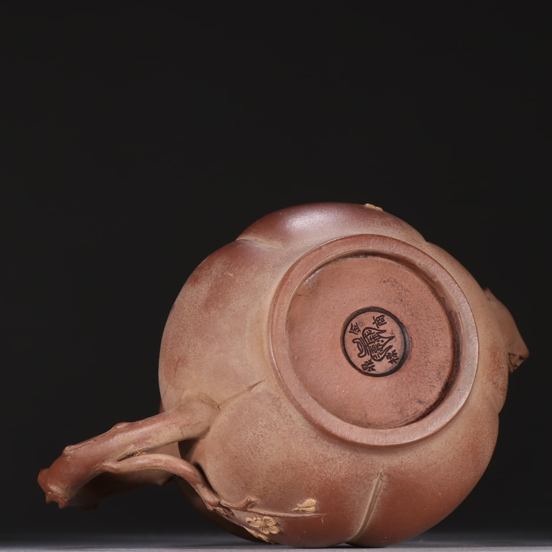 An Exquisite Purple Sands Flower Pattern Teapot - 9