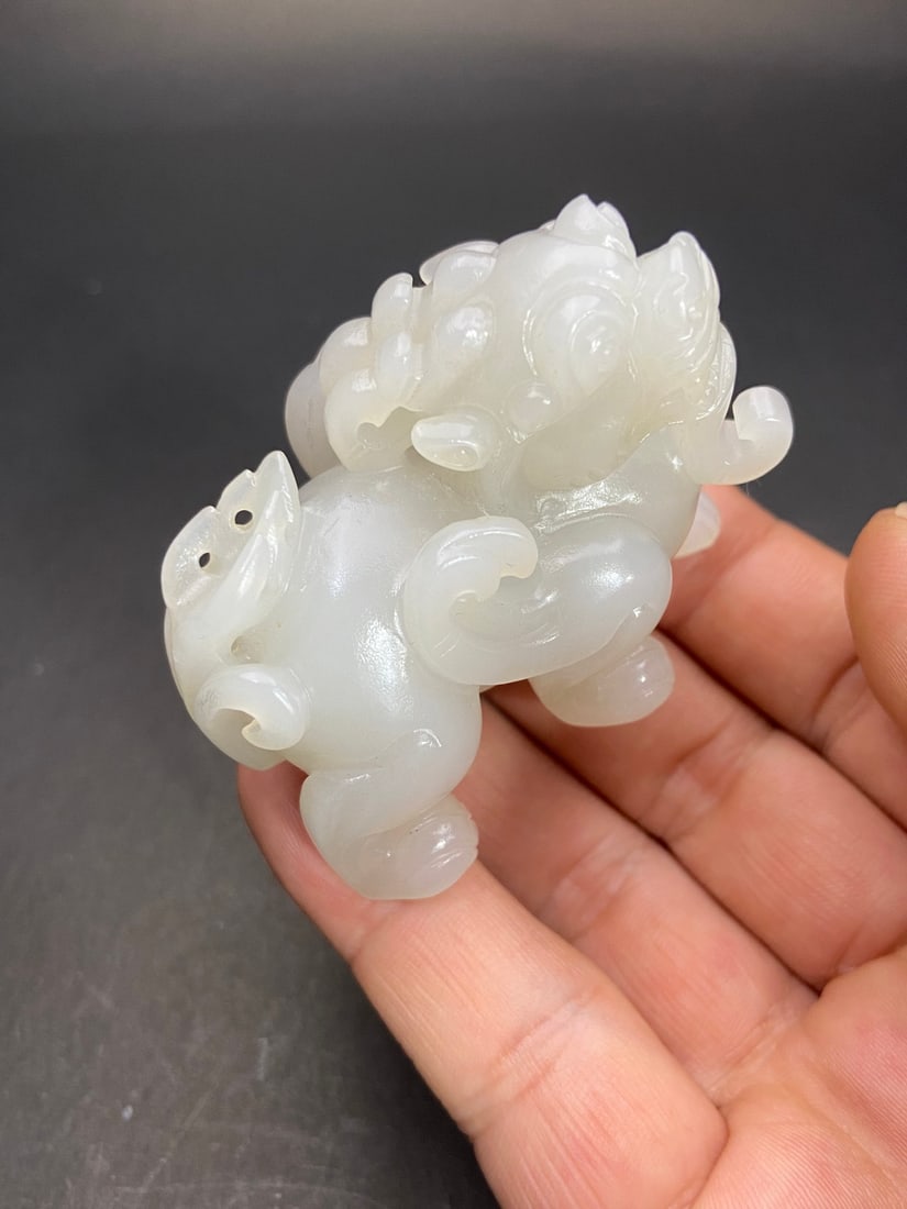 An Exquisite White Jade Auspicious Beast Hand Piece - 9