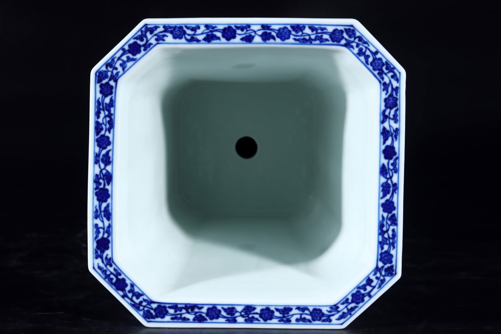 An Exquisite Blue and White Dragon and Phoenix Pattern Flower Pattern Vase - 7