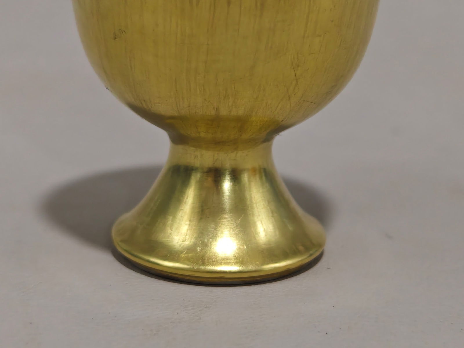 An Exquisite White Glaze Painted Gold Cup - 4