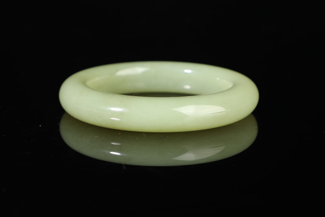 An Exquisite Yellow Jade Bracelets - 3