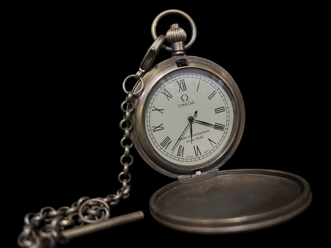 An Exquisite Bronze Figure Pattern Pocket watch - 5