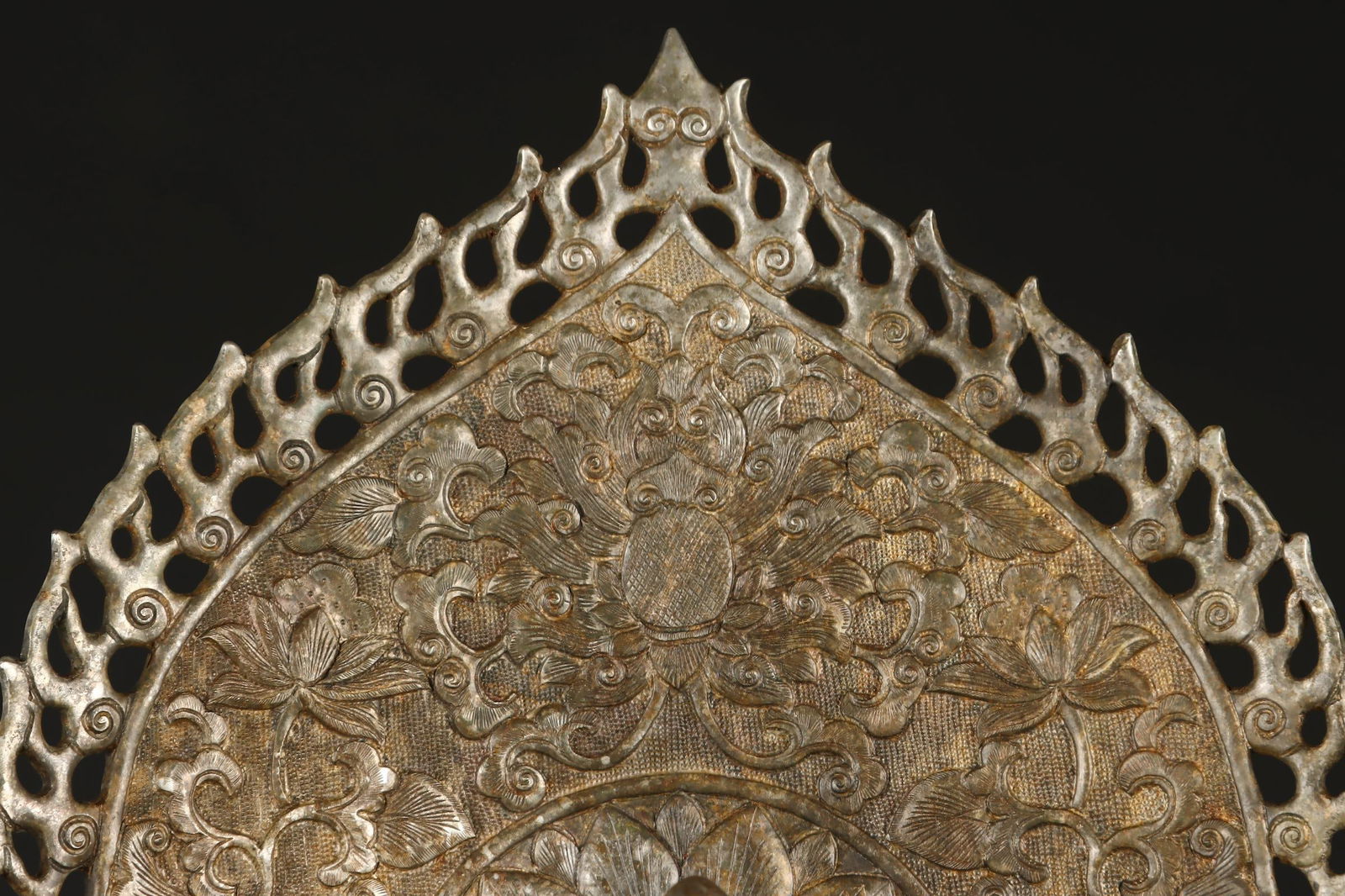 An Exquisite Silver Buddha Statue Ornament - 5