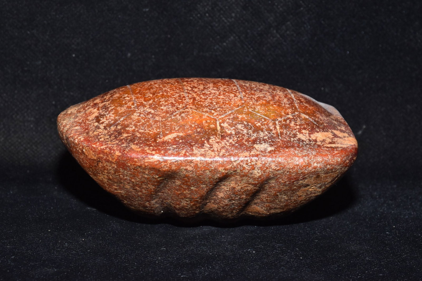 An Exquisite White Jade Tortoise Shell Ornament - 3