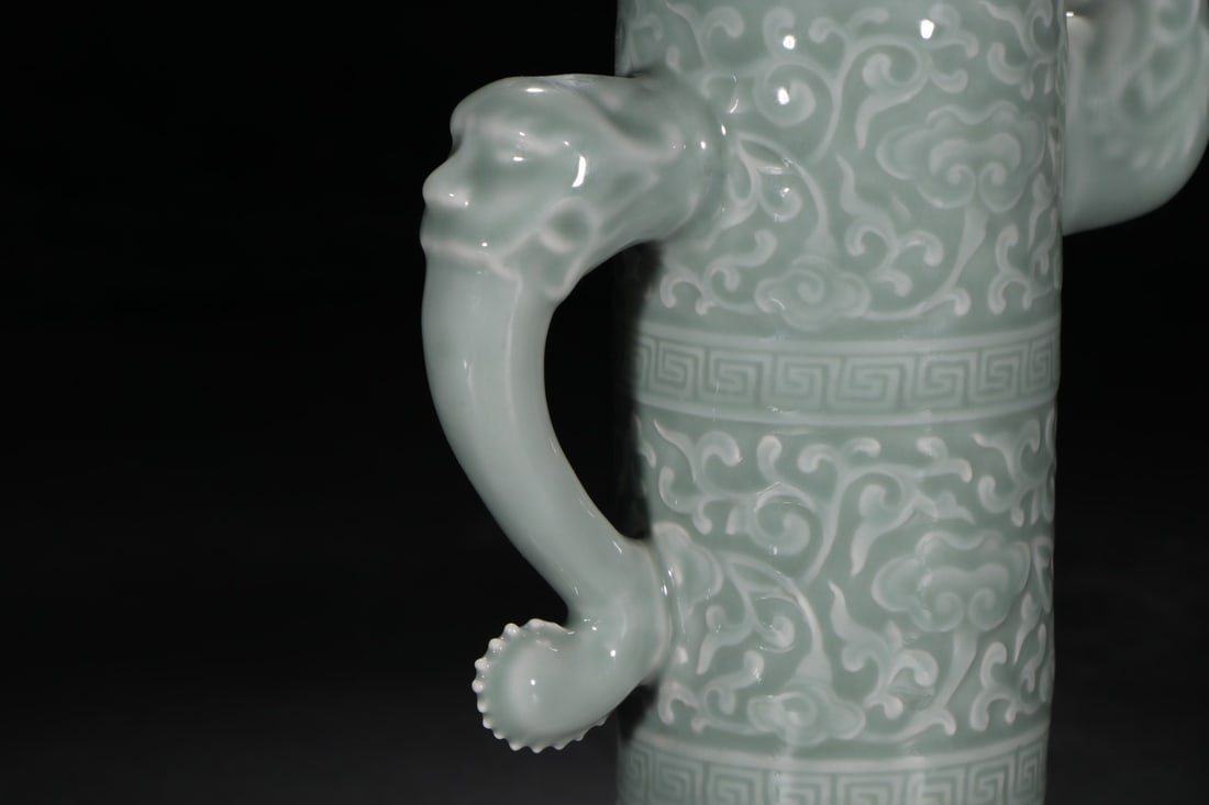 An Exquisite Celadon Glazed Lotus Pattern Ewer - 4