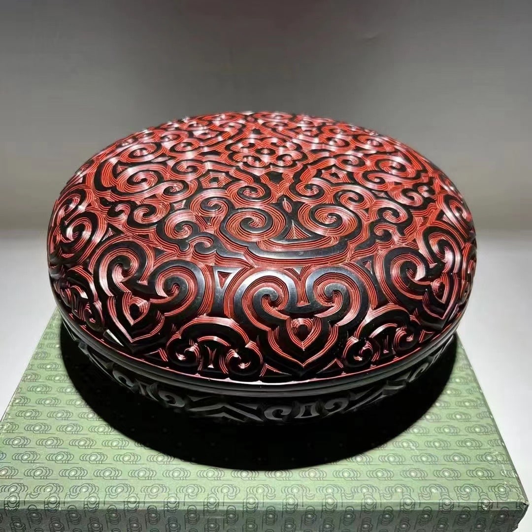 An Exquisite Carved Red Lacquer Box: An Exquisite Carved Red Lacquer Box Modern Time of China Size:11.5cmx27cm? (The Dimensions Of All Batches Are Manually Measured.If You Need More Detailed Information, Please Contact Our Customer