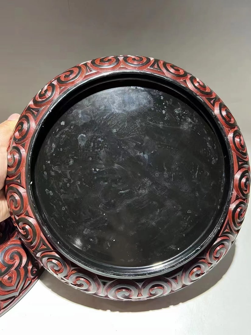 An Exquisite Carved Red Lacquer Box - 9