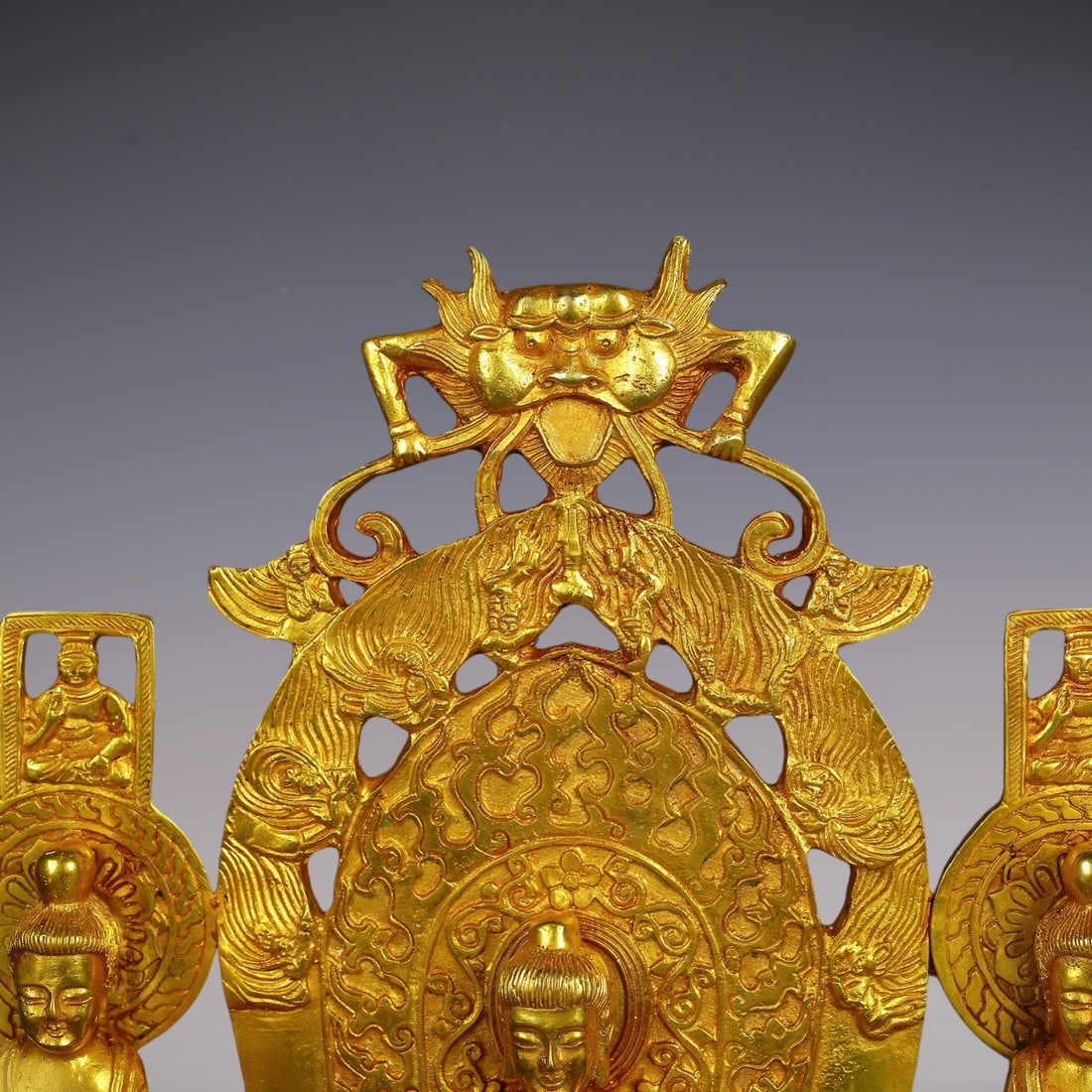 An Exquisite Gilt Bronze Buddha Statue - 2