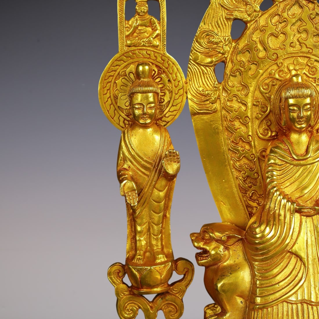 An Exquisite Gilt Bronze Buddha Statue - 5