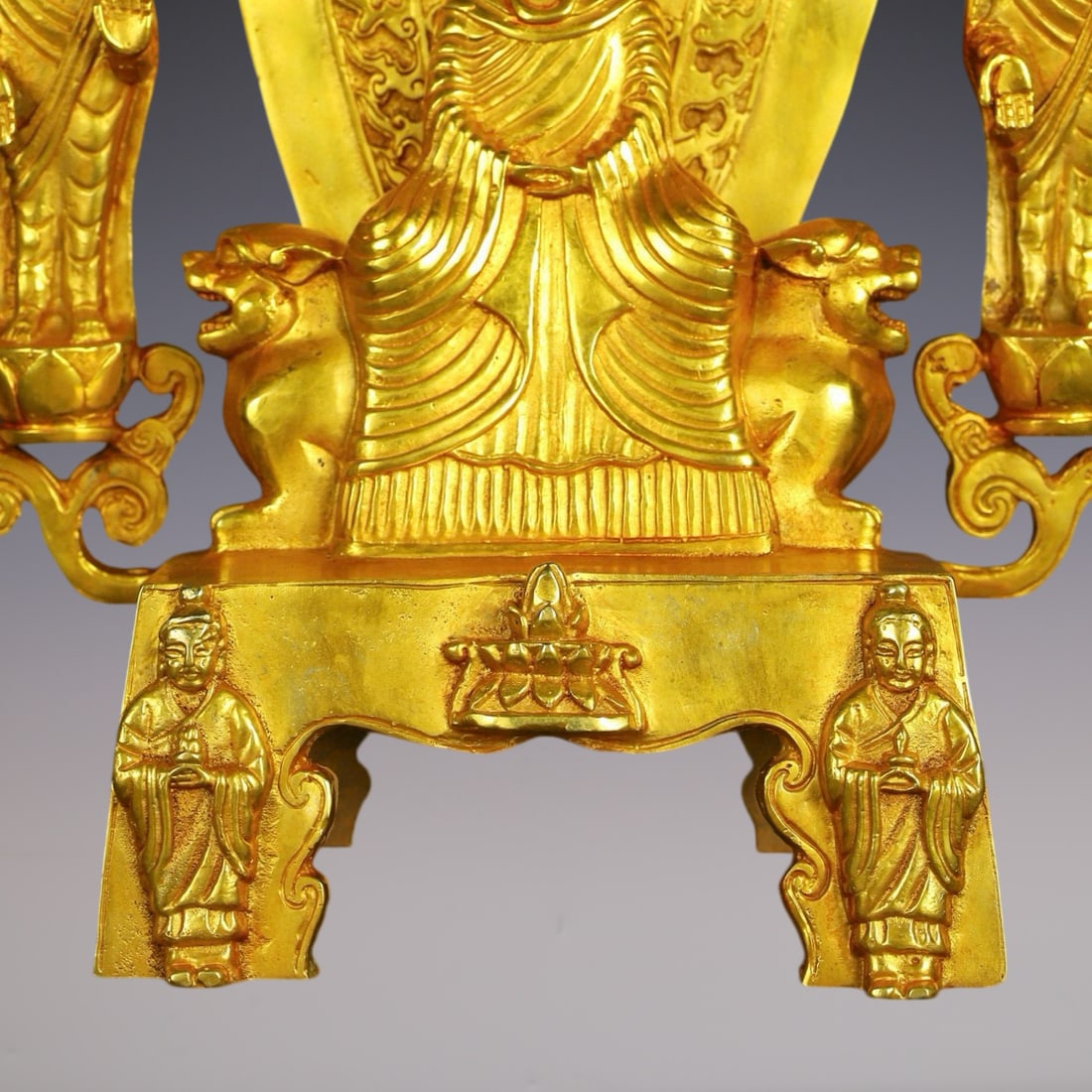 An Exquisite Gilt Bronze Buddha Statue - 6
