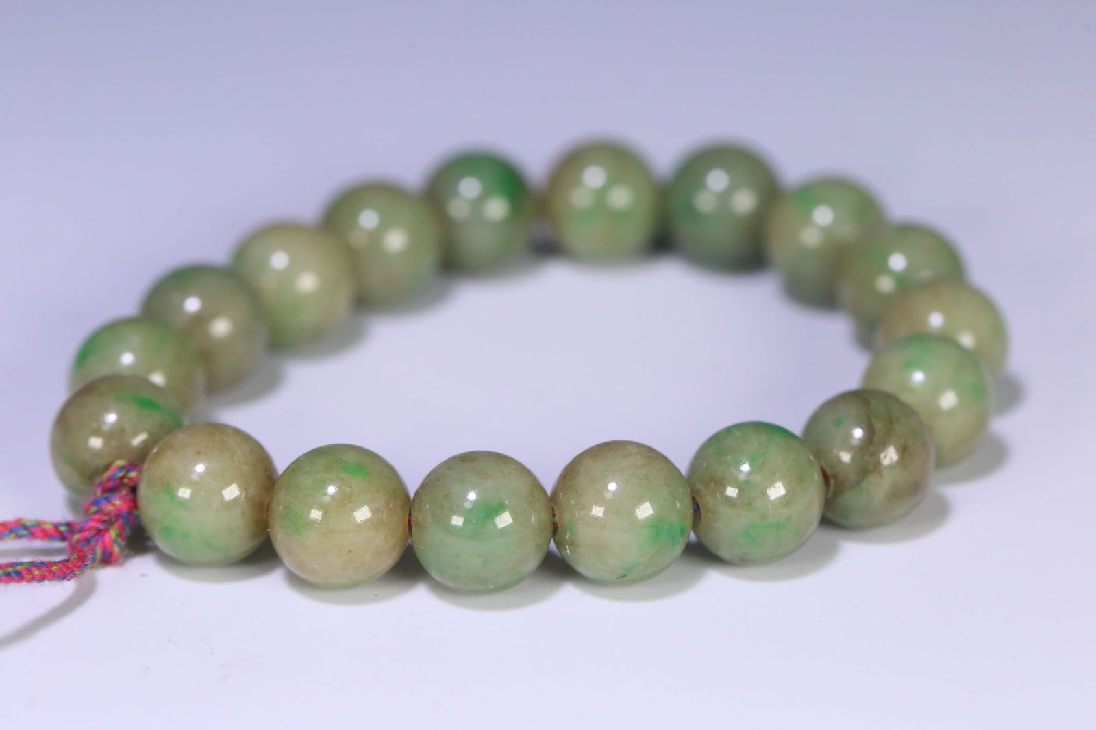 An Exquisite Jadeite Bracelets - 2