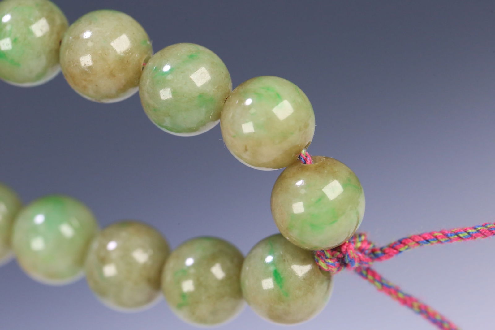 An Exquisite Jadeite Bracelets - 7