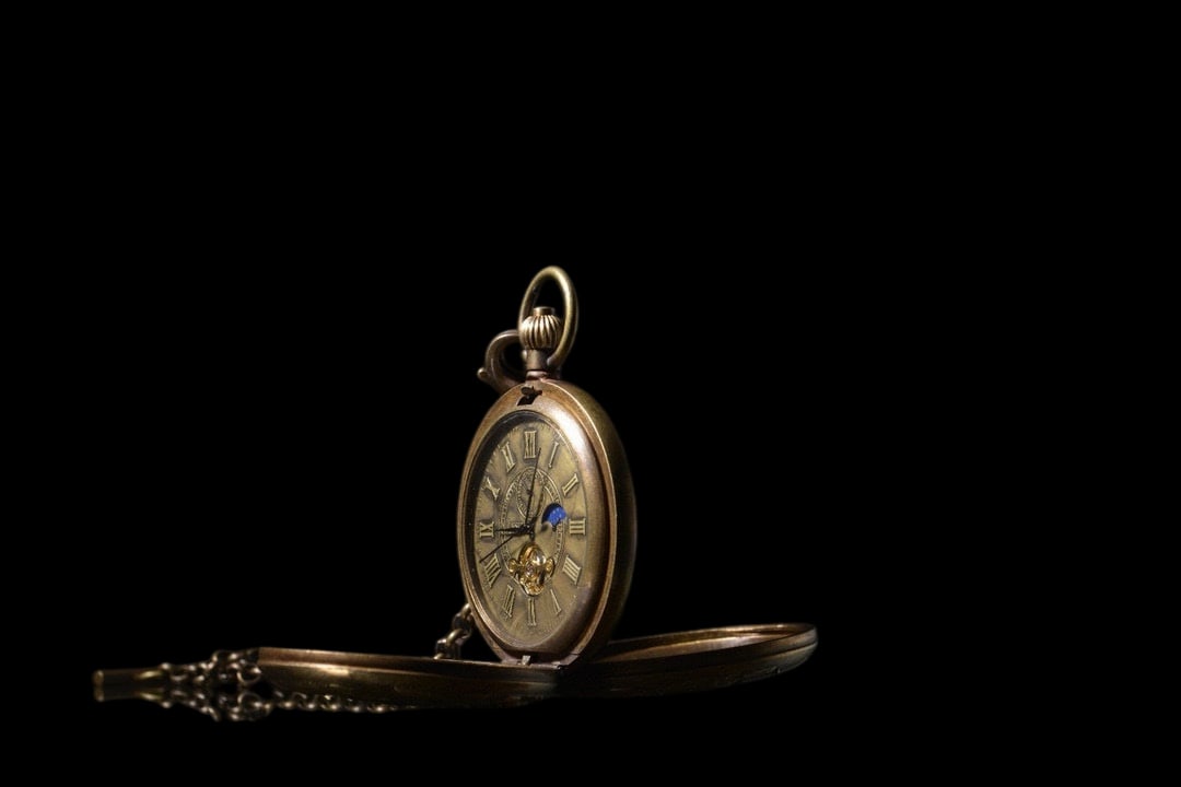 An Exquisite Bronze Pocket watch - 9
