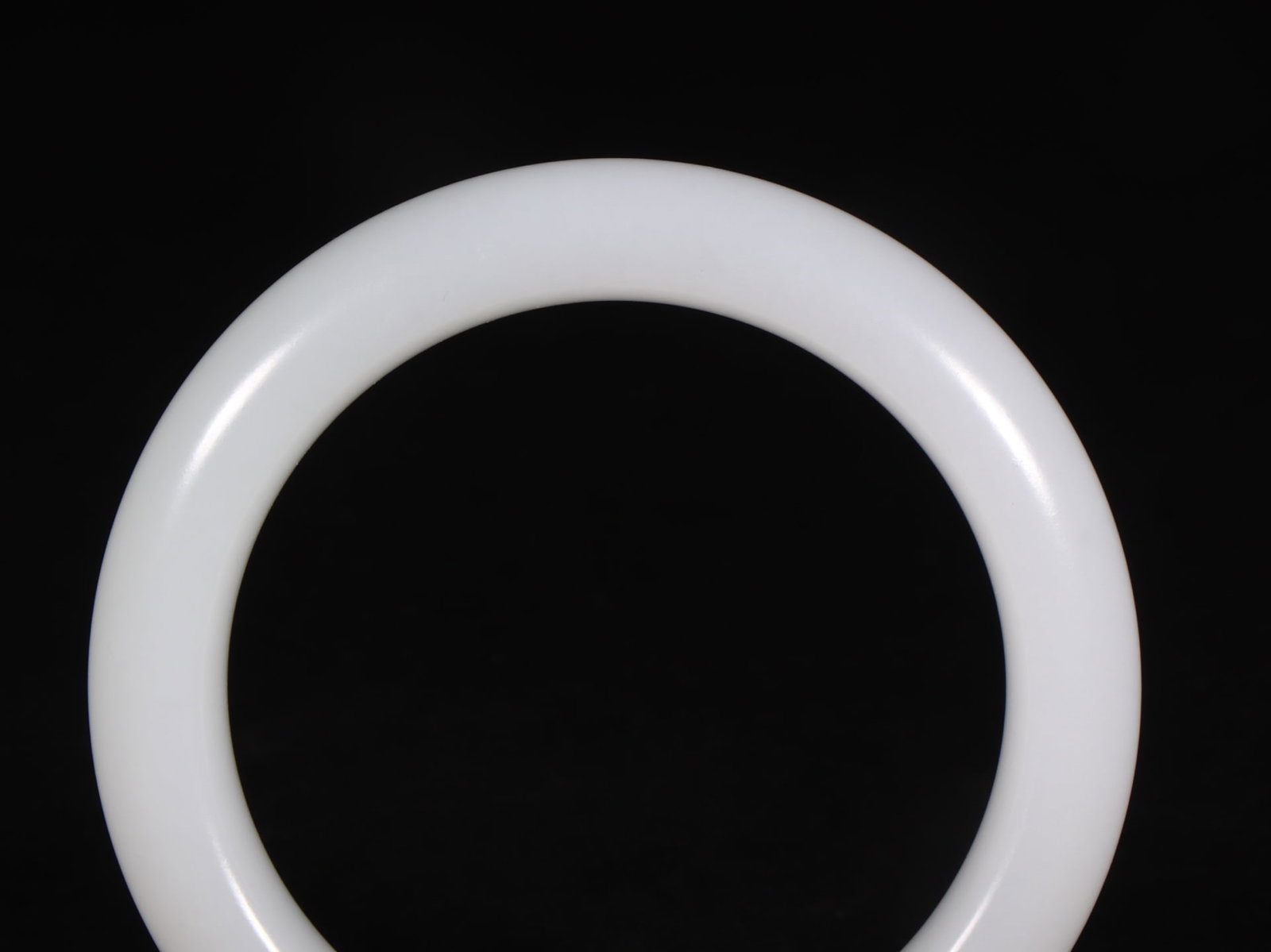 An Exquisite White Jade Bracelets - 4