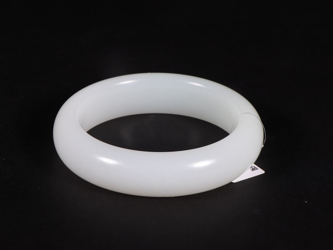 An Exquisite White Jade Bracelets - 8