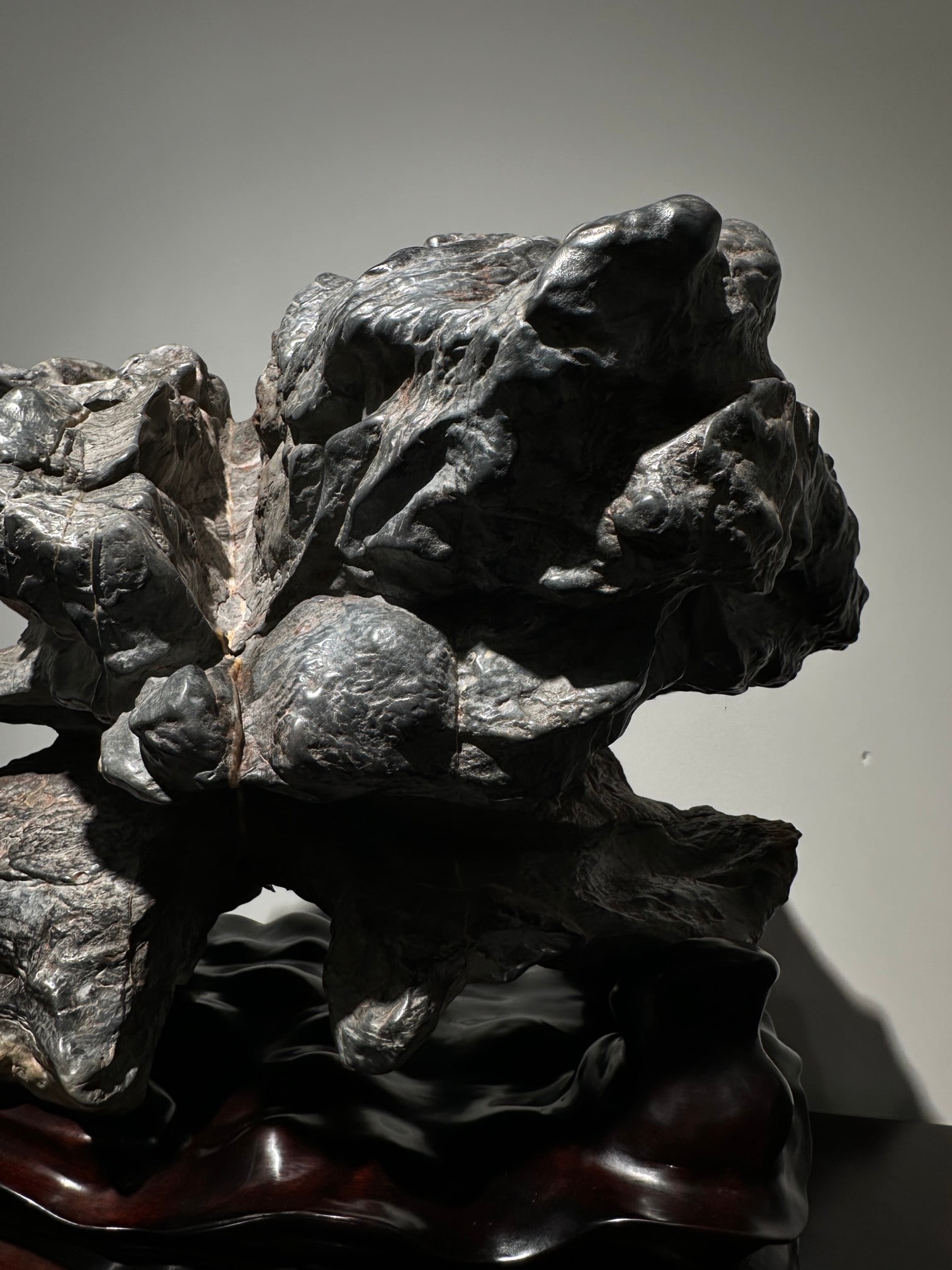 An Exquisite Lingbi Stone Ornament - 8