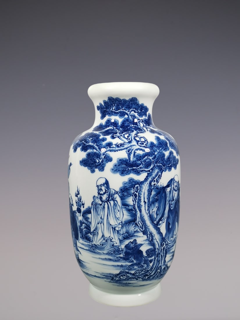 An Exquisite Blue and White Character and Story Pattern Vase: An Exquisite Blue and White Character and Story Pattern Vase Qing Dynasty, China Yongzheng Six-character Mark Size:34cmx17cm (The Dimensions Of All Batches Are Manually Measured.If You Need More