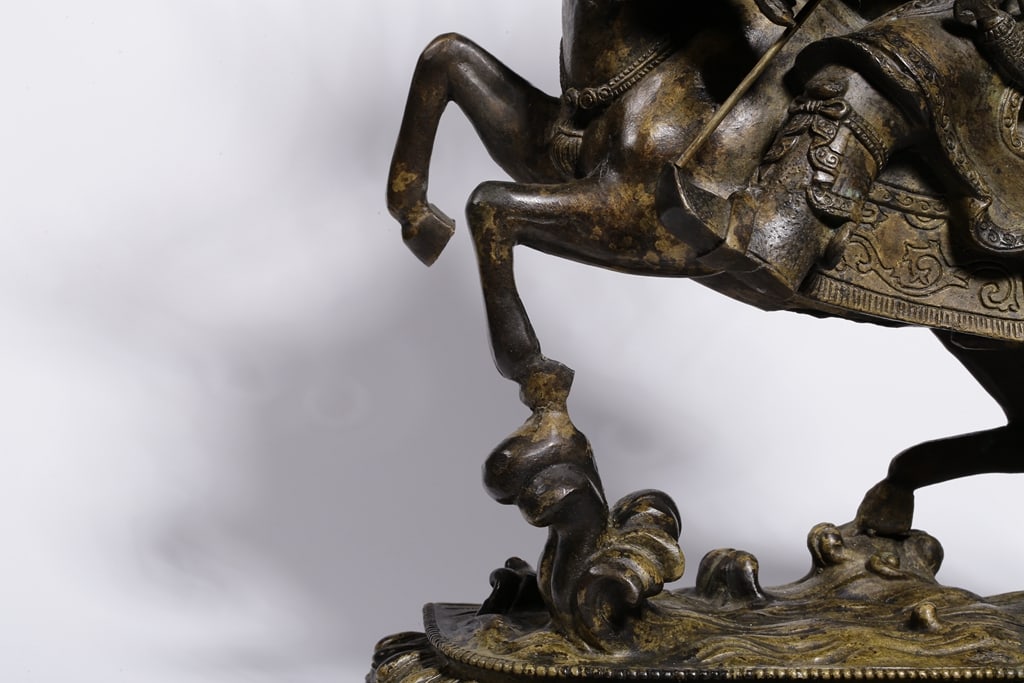 An Exquisite Bronze Buddha Statue - 4