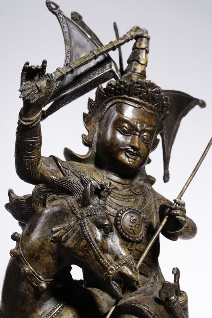 An Exquisite Bronze Buddha Statue - 5