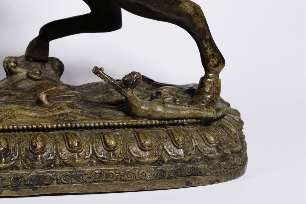 An Exquisite Bronze Buddha Statue - 7