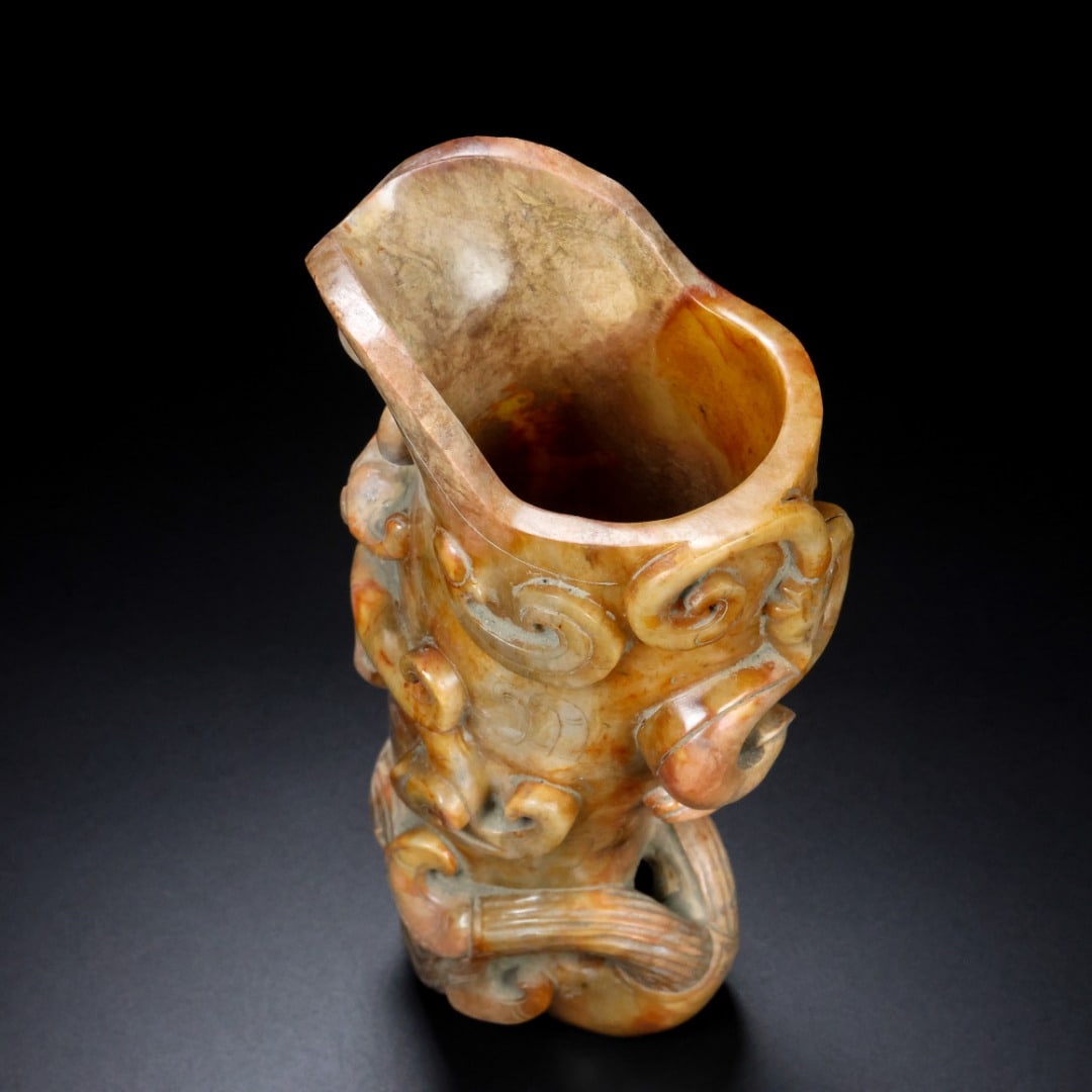 An Exquisite White Jade Chi-Dragon Pattern Cup - 2