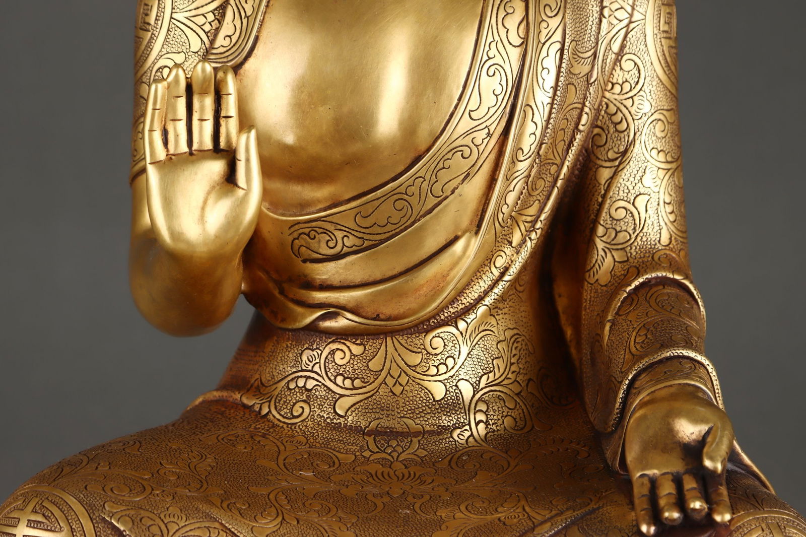 An Exquisite Gilt Bronze Buddha Statue - 6
