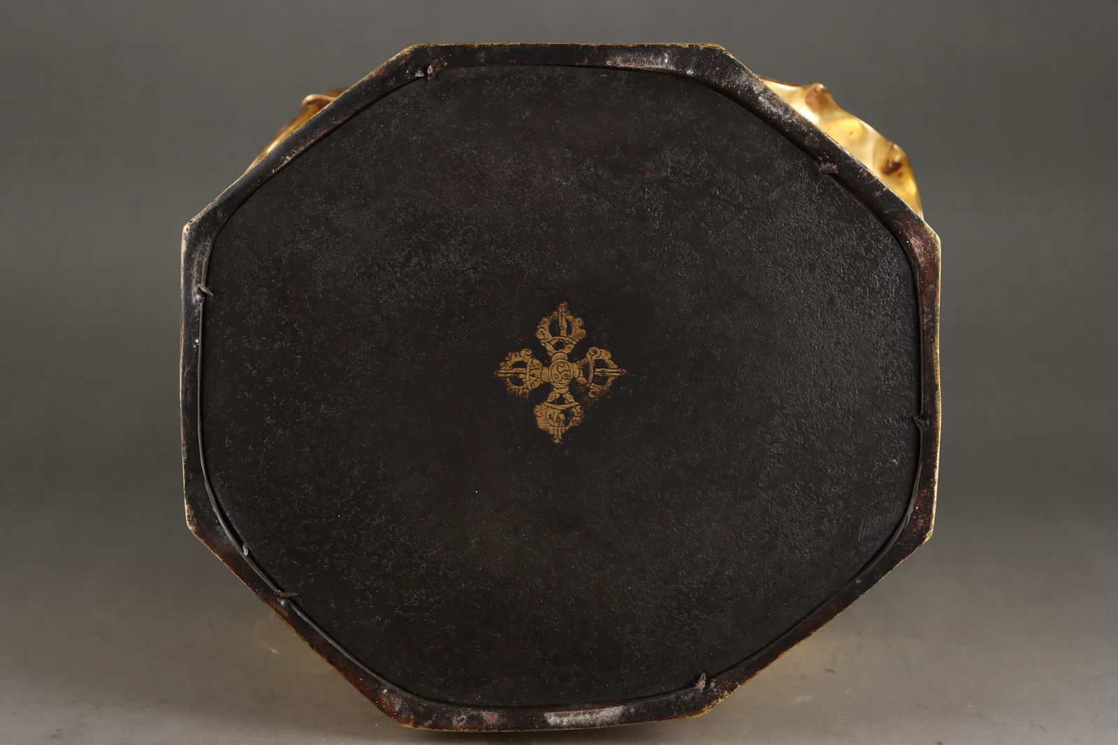 An Exquisite Gilt Bronze Buddha Statue - 8