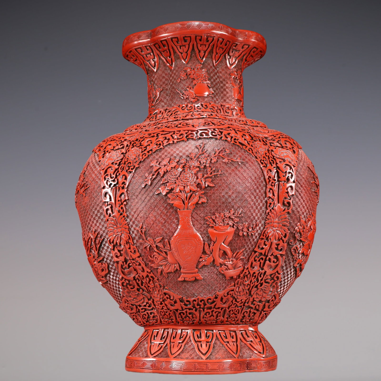 A Exquisite Carved Red Lacquer Lotus Pattern Flower Pattern Vase: A Exquisite Carved Red Lacquer Lotus Pattern Flower Pattern Vase Qing Dynasty, China Qianlong Six-character Mark Size:38cmx23cmx54cm Weight:6000g (The Dimensions Of All Batches Are Manually Measured.I