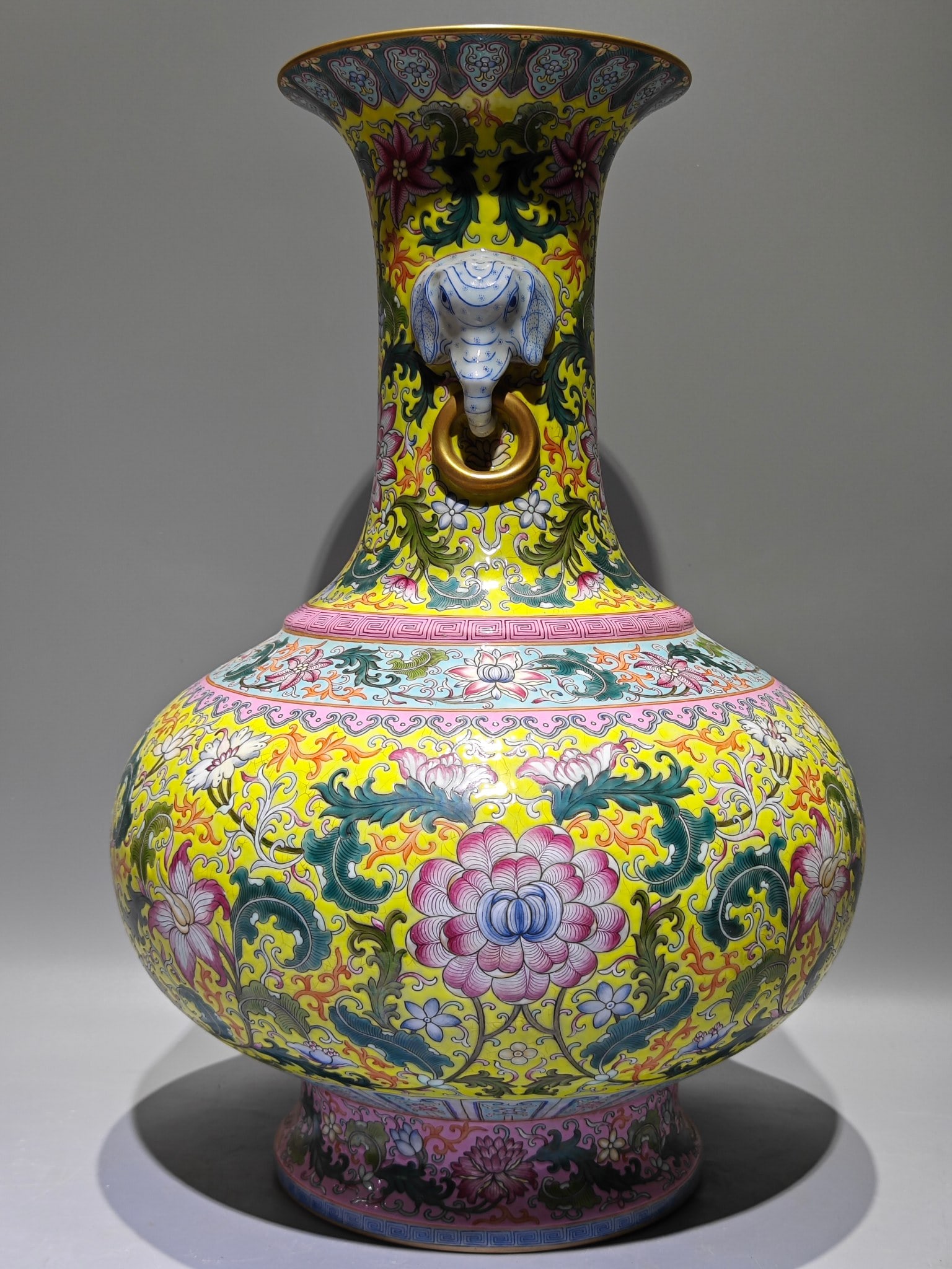 An Exquisite Enamel Lotus Pattern Double-Ears Vase - 5