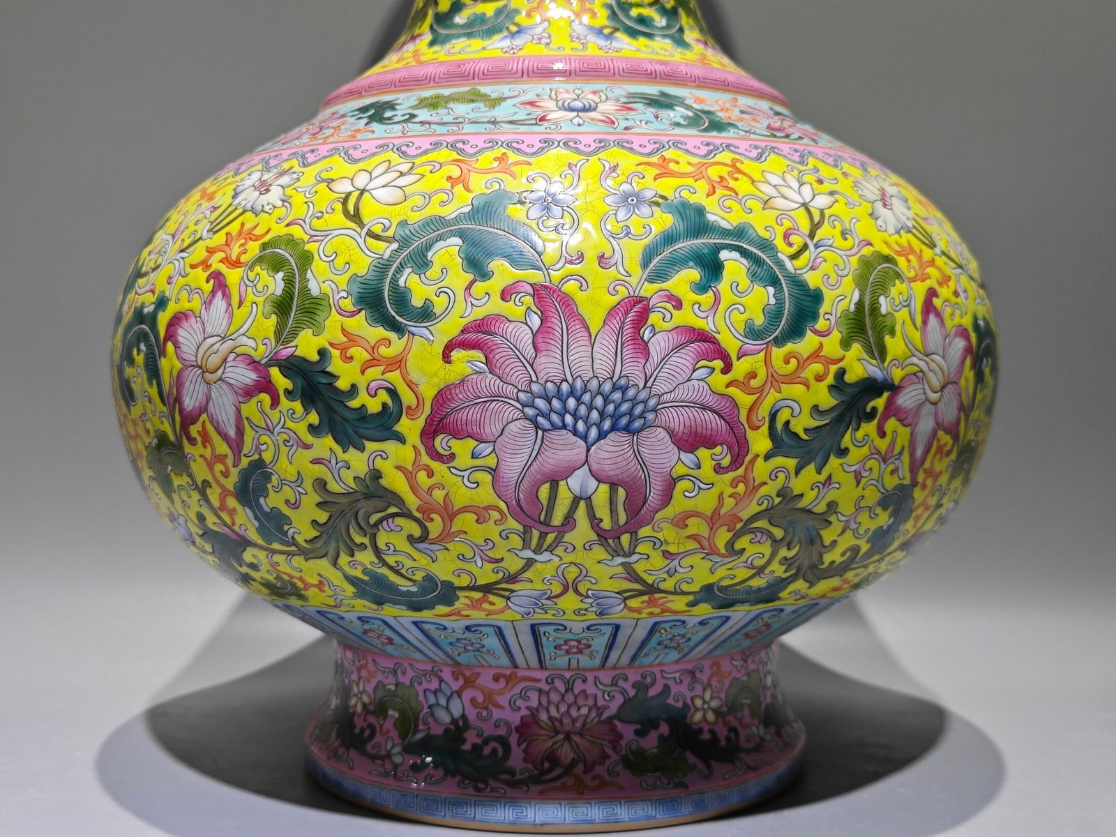 An Exquisite Enamel Lotus Pattern Double-Ears Vase - 8