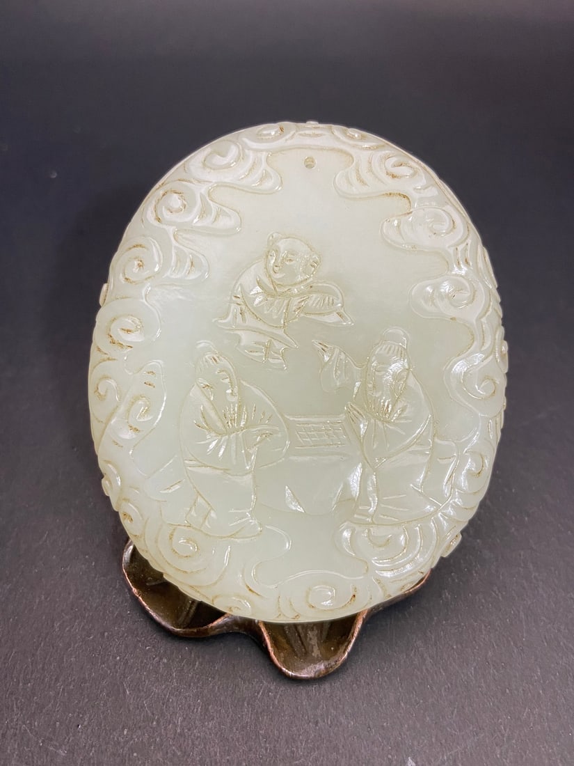 An Exquisite White Jade Character and Story Pattern Brand: An Exquisite White Jade Character and Story Pattern Brand Qing Dynasty, China Size:7.6cmx6.35cmx1.32cm Weight:134g (The Dimensions Of All Batches Are Manually Measured.If You Need More Detailed Inform