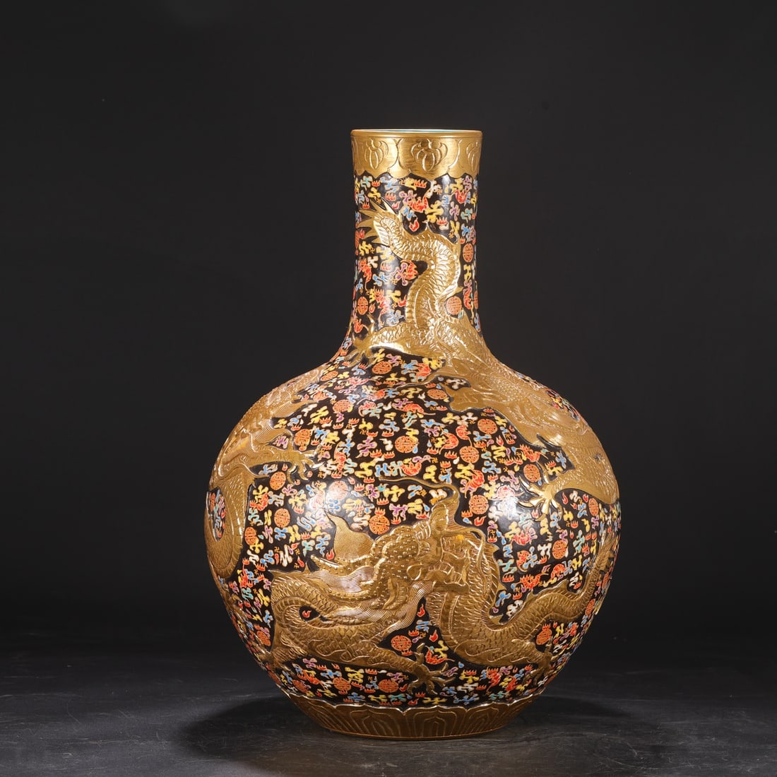 An Exquisite Enamel Painted Gold Dragon Pattern Vase - 6
