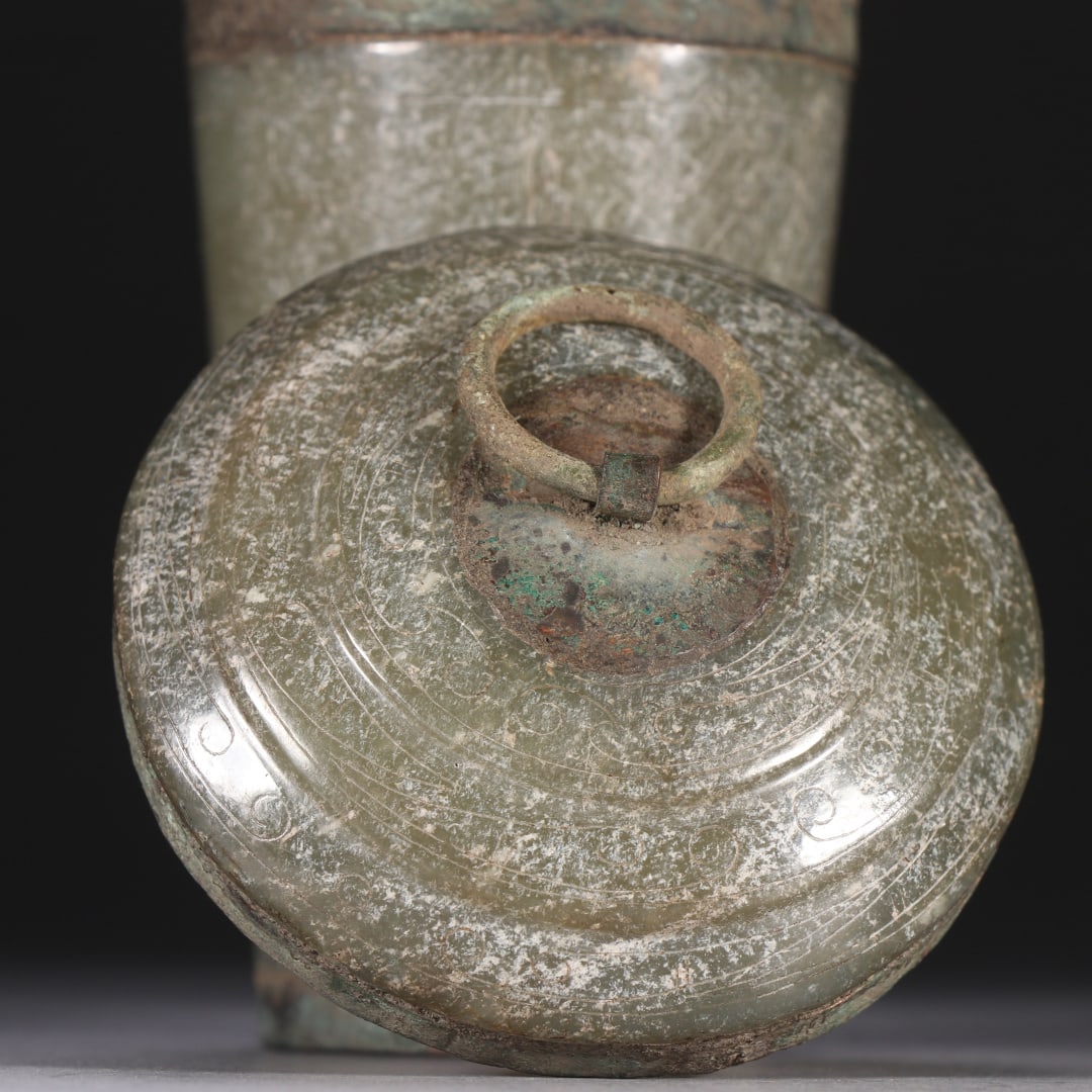 An Exquisite White Jade Cup - 3