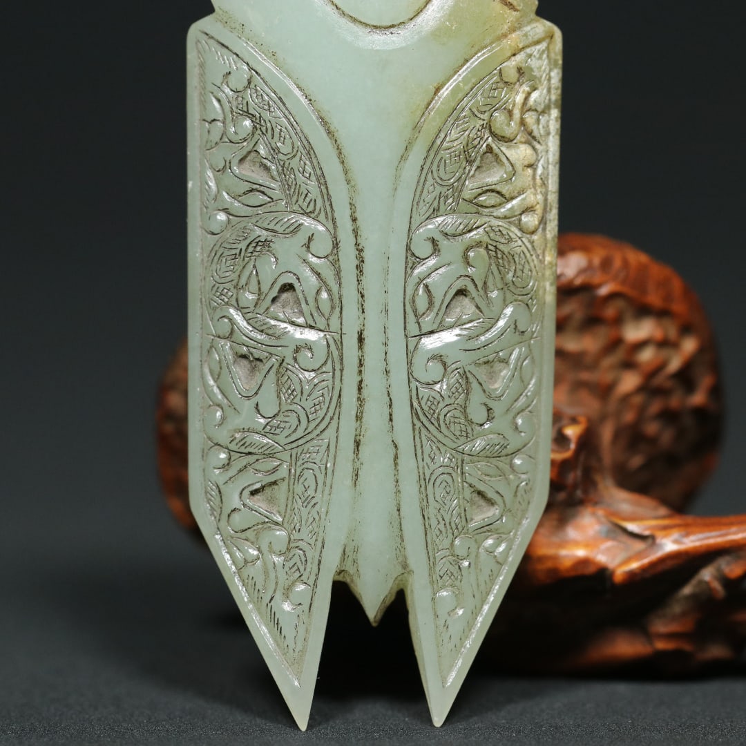 An Exquisite White Jade Dragon Pattern Cicada Pendant - 5