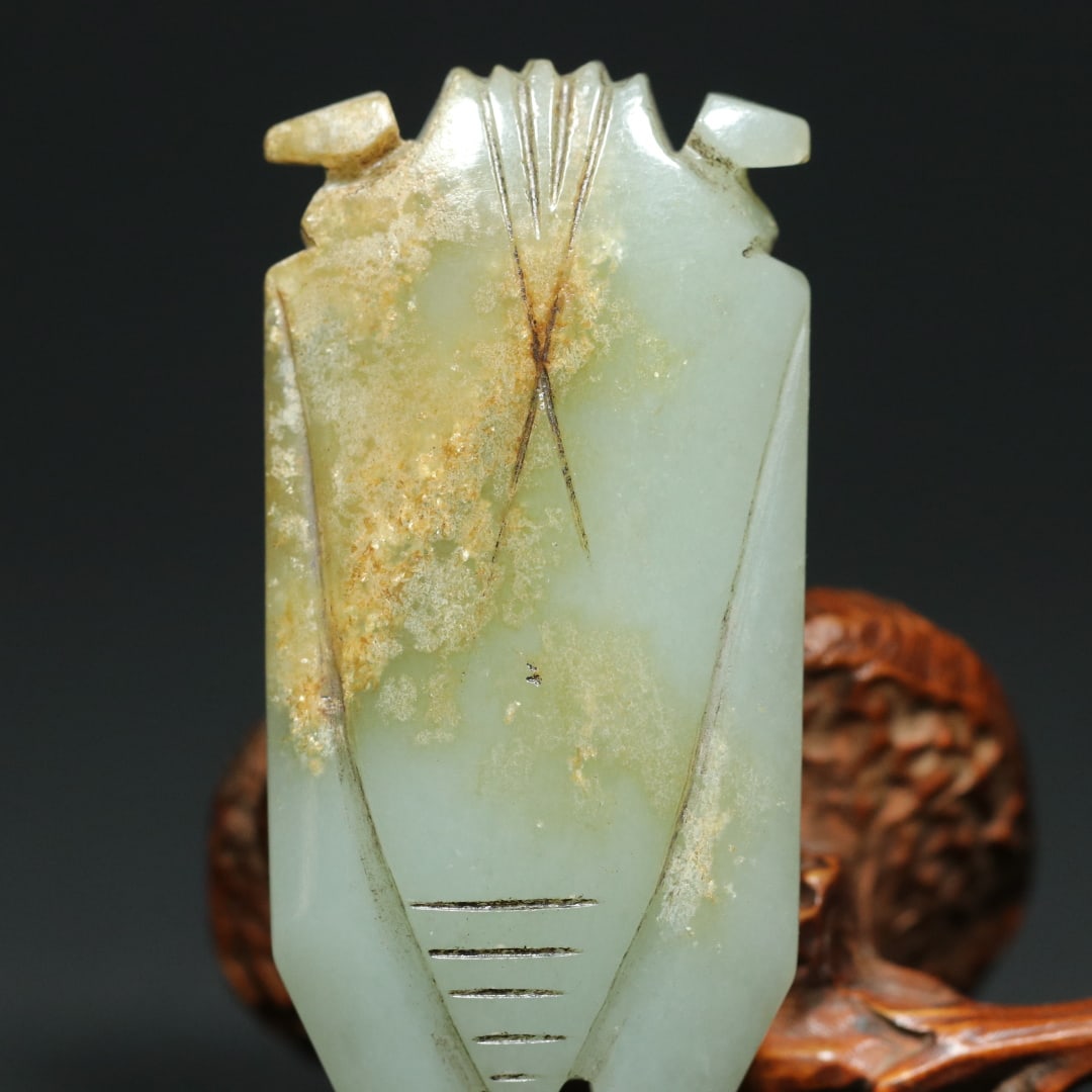 An Exquisite White Jade Dragon Pattern Cicada Pendant - 8
