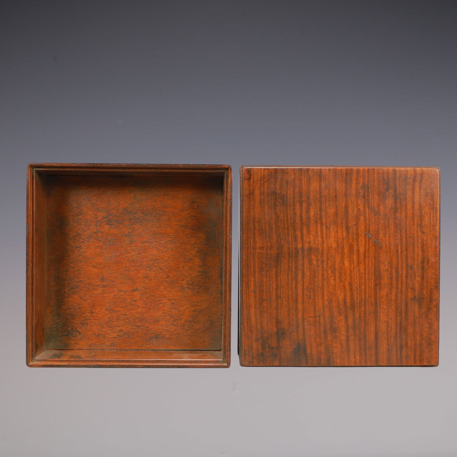 A Exquisite Zitanwood Flower Pattern Box - 7