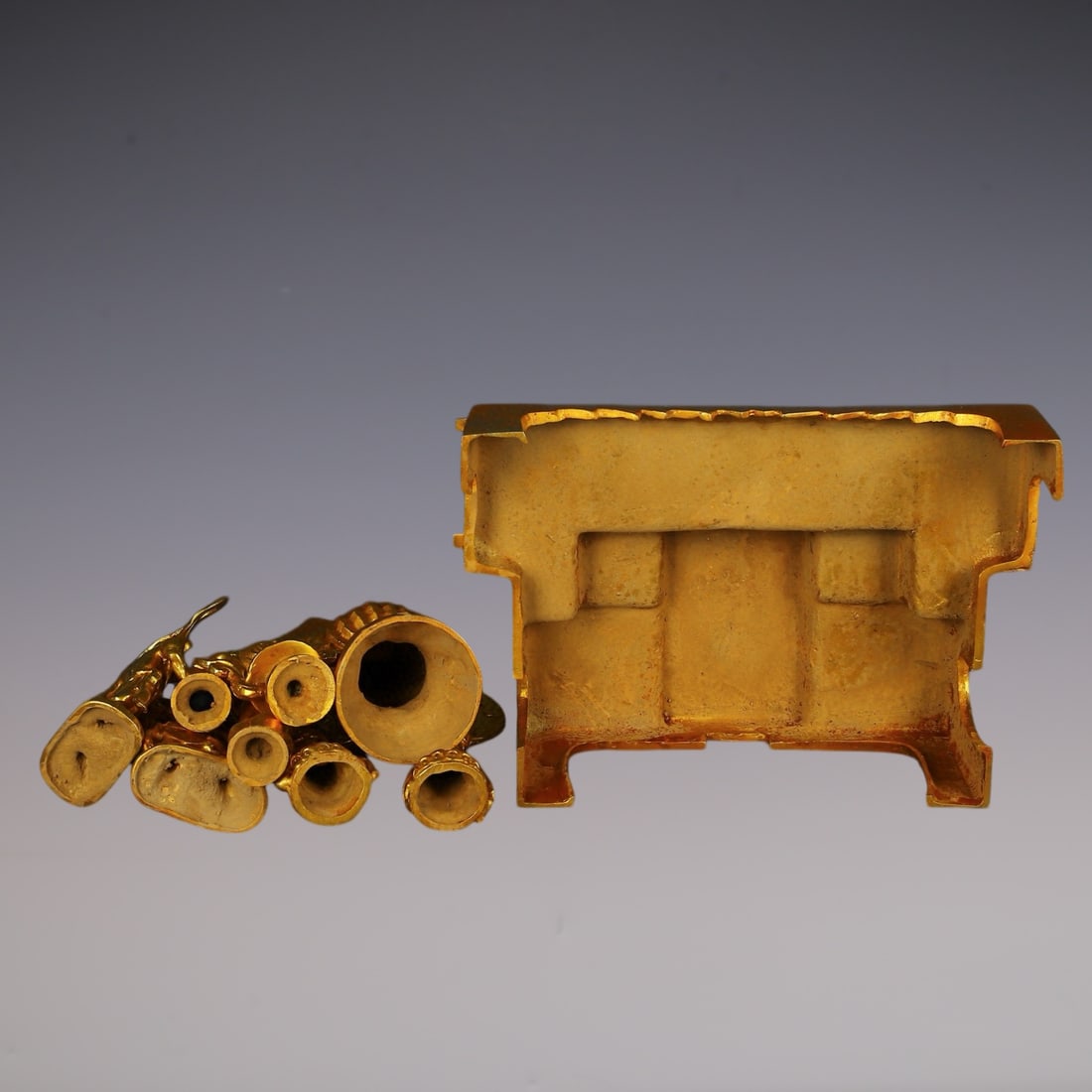 An Exquisite Gilt Bronze Buddha Statue - 10