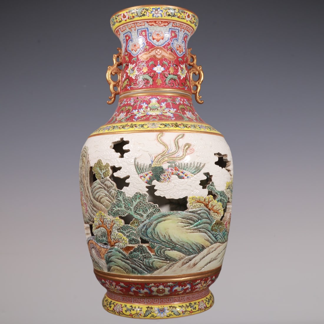An Exquisite Famille-Rose Ruby Red-Glazed Lotus Pattern Phoenix Pattern Double-Ears Vase: An Exquisite Famille-Rose Ruby Red-Glazed Lotus Pattern Phoenix Pattern Double-Ears Vase Qing Dynasty, China Qianlong Four-character Mark Size:64cmx32cm (The Dimensions Of All Batches Are Manually Mea