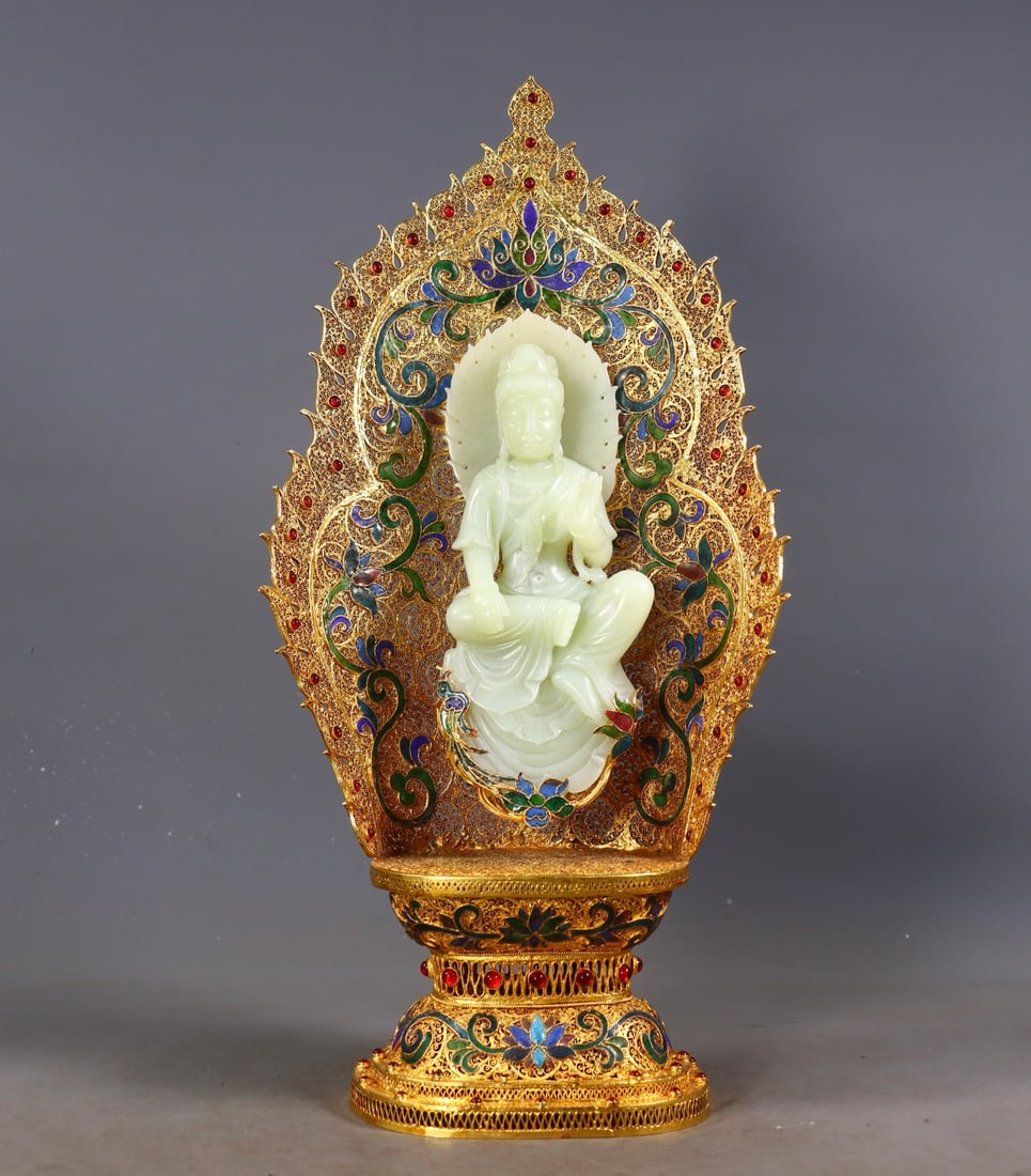 An Exquisite Gilt Bronze Inlaid White Jade Buddha Statue: An Exquisite Gilt Bronze Inlaid White Jade Buddha Statue Qing Dynasty, China Qianlong Four-character Mark Size:39.5cmx19cmx10cm Weight:1448g (The Dimensions Of All Batches Are Manually Measured.If