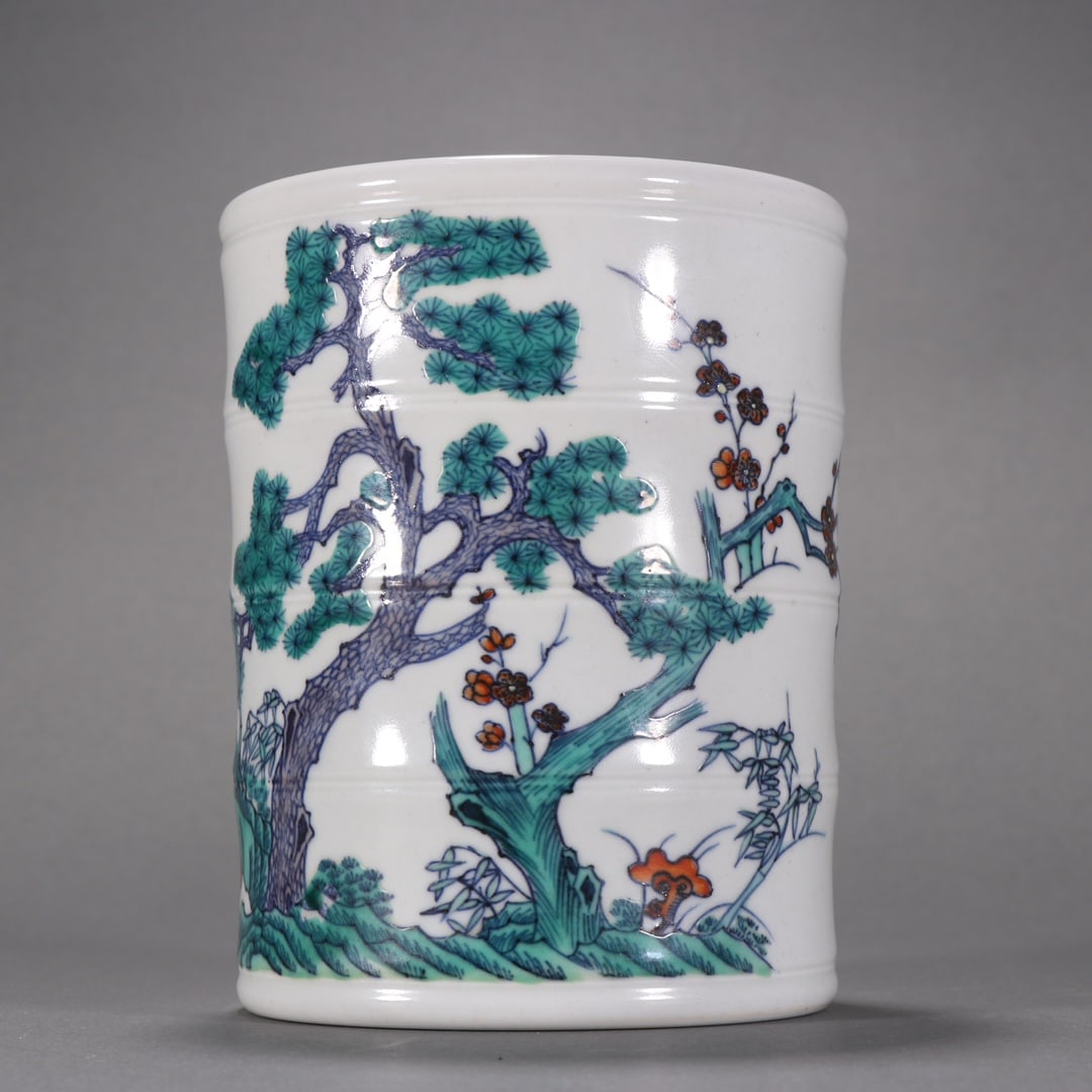 An Exquisite Doucai Pine, Bamboo and Plum Blossom Pattern Brush Pot: An Exquisite Doucai Pine, Bamboo and Plum Blossom Pattern Brush Pot Qing Dynasty, China Kangxi Six-character Mark Size:16cmx11.5cm (The Dimensions Of All Batches Are Manually Measured.If You Need