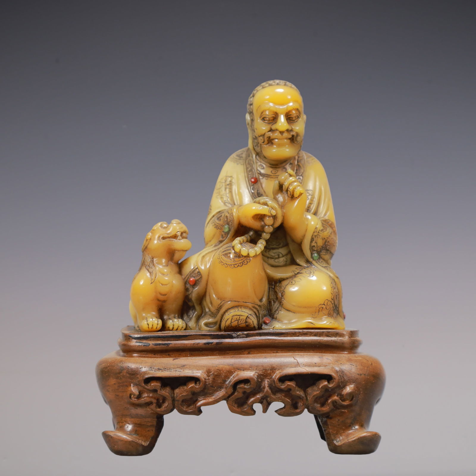 A Exquisite Shoushan Stone Statue of Arhat Ornament (1 of 9)