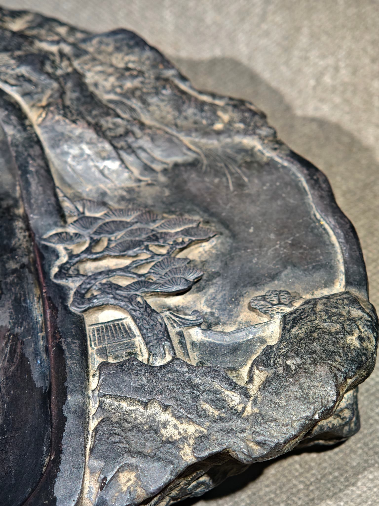 An Exquisite Landscape Pattern Inkstone - 3