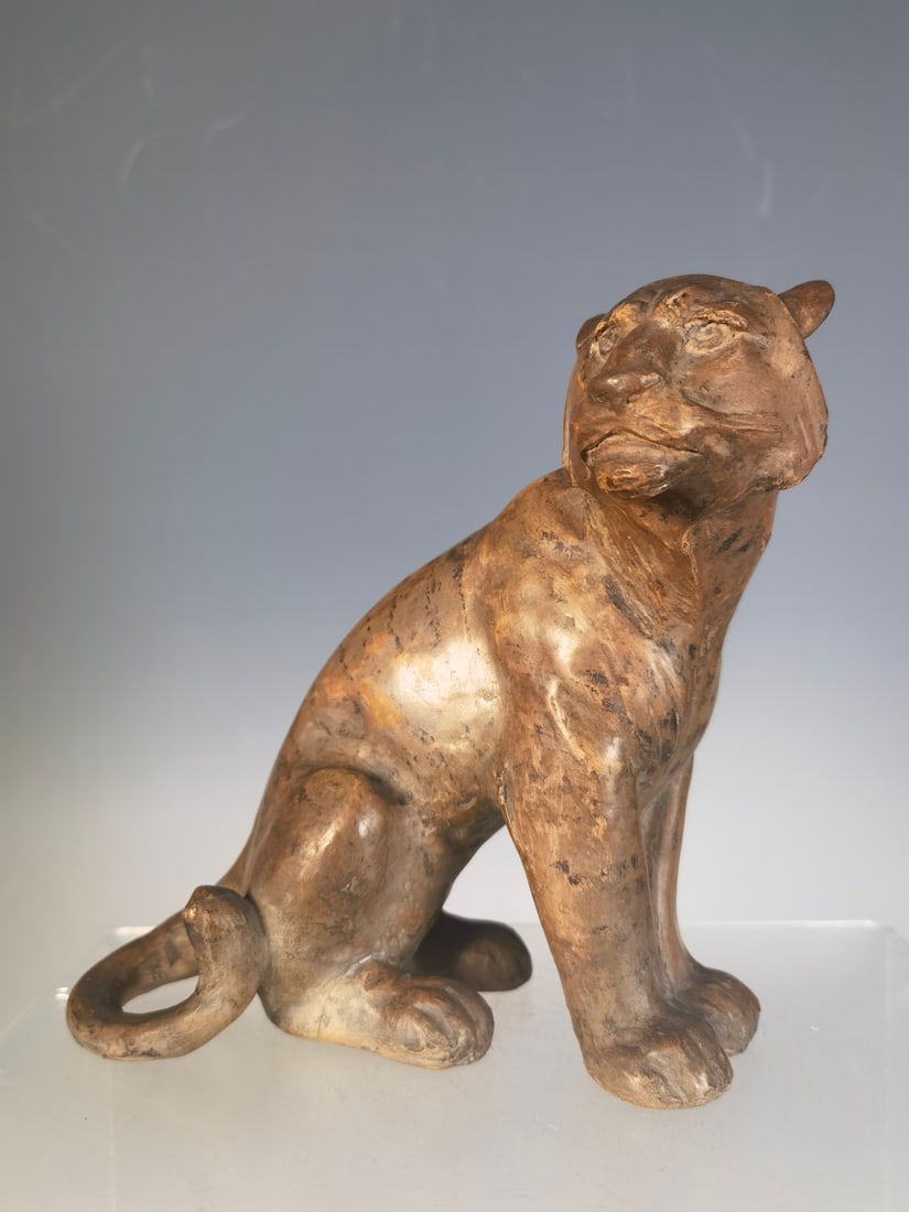 An Exquisite Wooden Tiger Ornament - 2